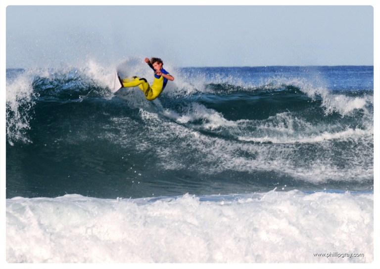 Sydney - Manly Surfer1