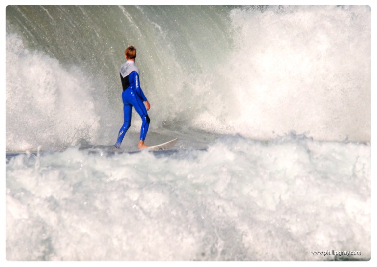 Sydney - Manly Surfer4